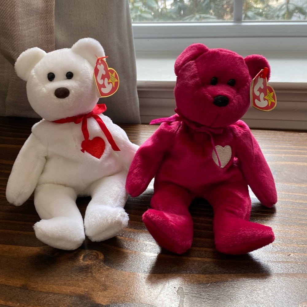 Beanie babies- Valentino and Valentina. Spelling errors in tags.